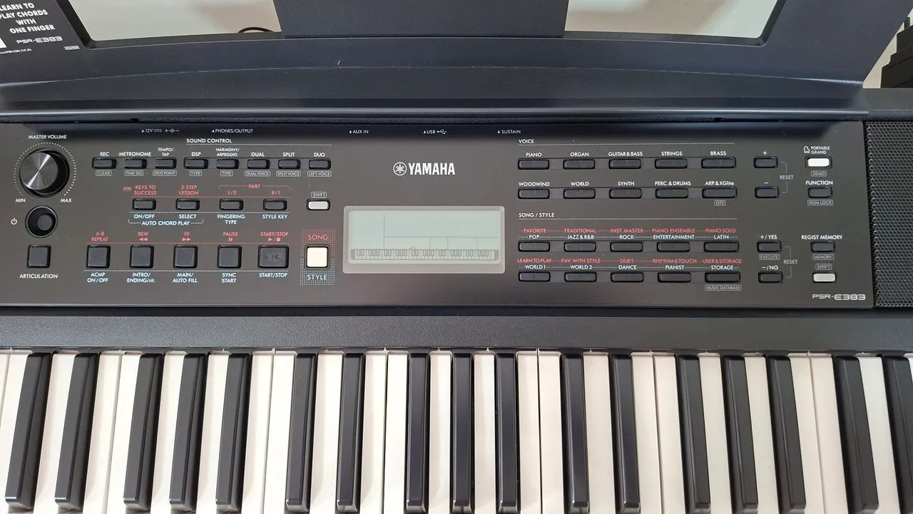 TECLADO YAMAHA PSR E383  - Foto 3