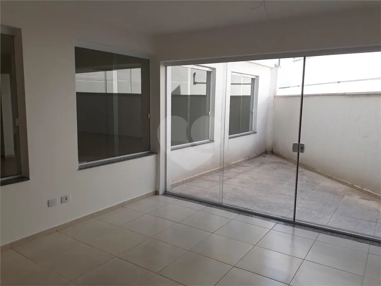 Prédio inteiro para locação em Vila inácio - SP