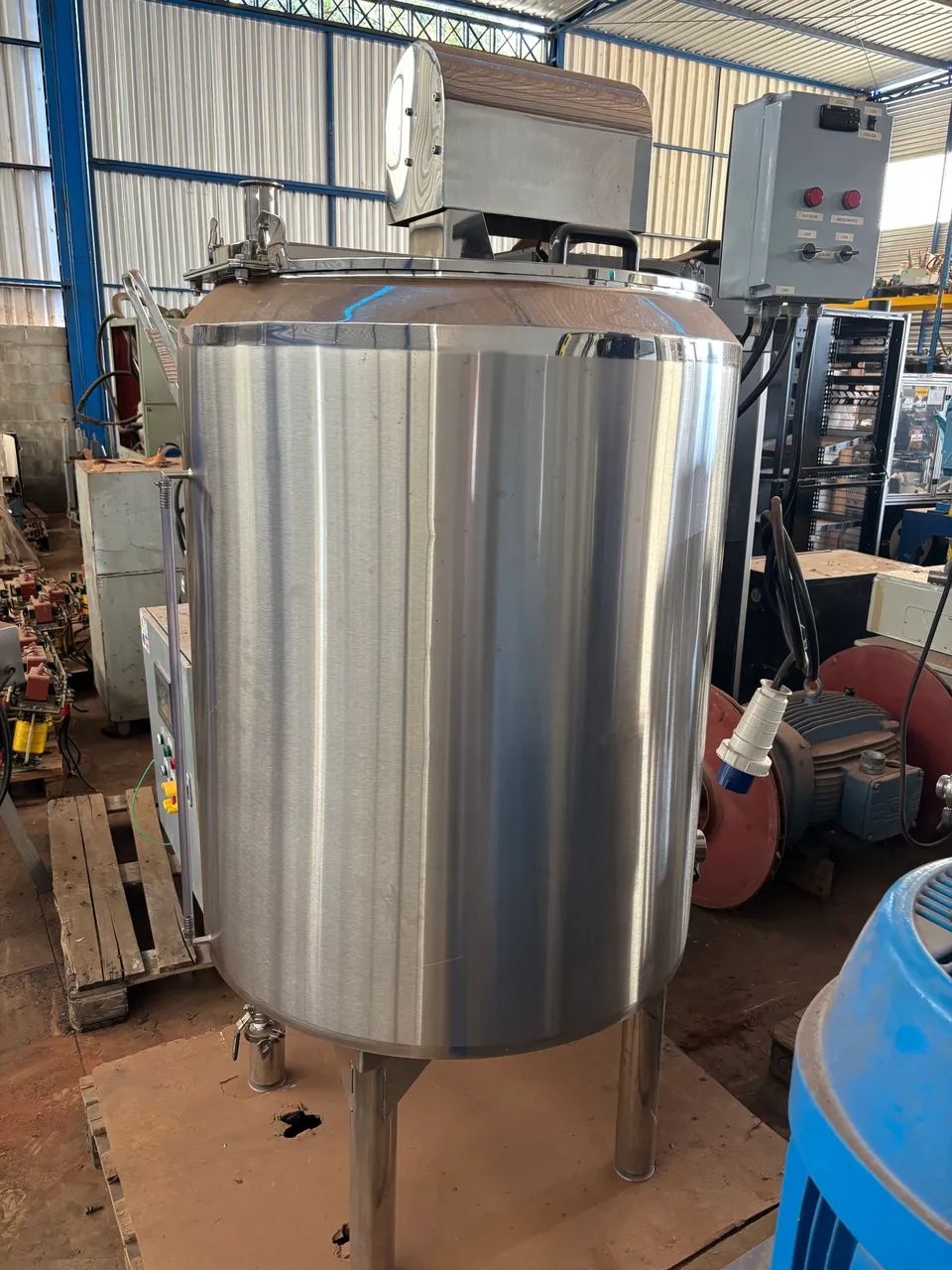 Tanque Misturador Encamisado em Aço Inox 316 L com Aquecimento Elétrico - Novo Sem Uso - Foto 2