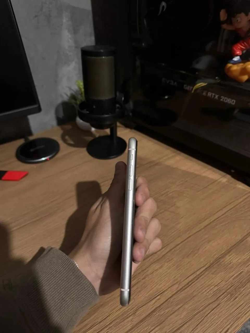 iPhone 11 Branco + Carregador - Foto 4