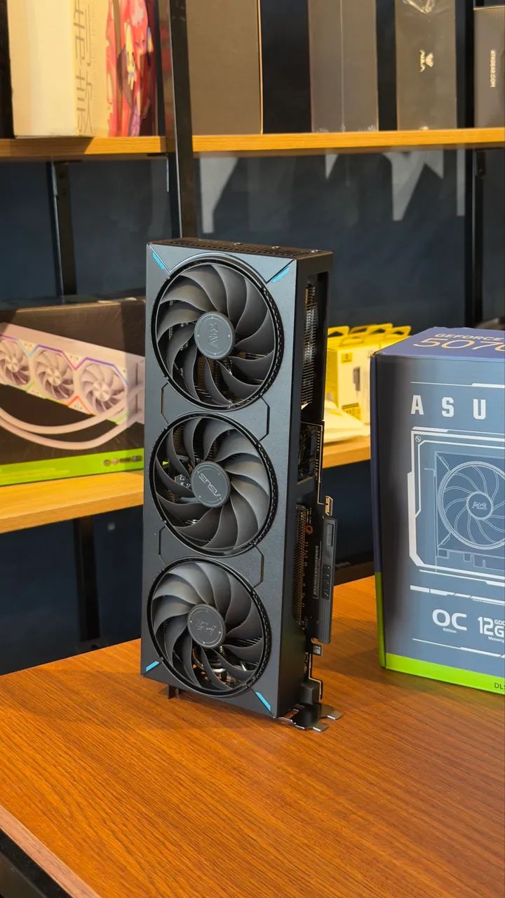 RTX 5070 12gb ASUS  - Foto 2