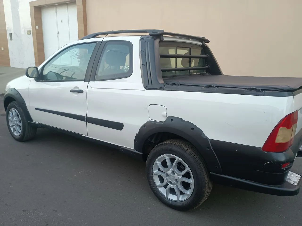 Fiat Strada Working Celeb.1.4 Fire Flex 8V CD 2013 - Foto 4