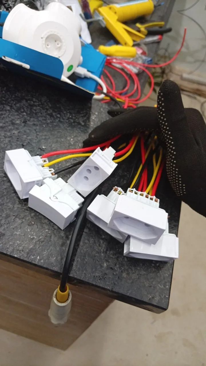 Câmeras, interfones e elétrica. - Foto 3