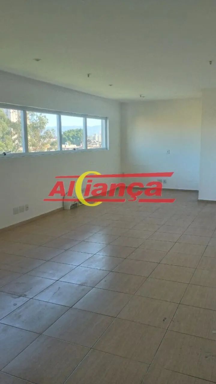 Sala para alugar com 40m², 1 vaga - Vila Rio de Janeiro - Guarulhos/SP