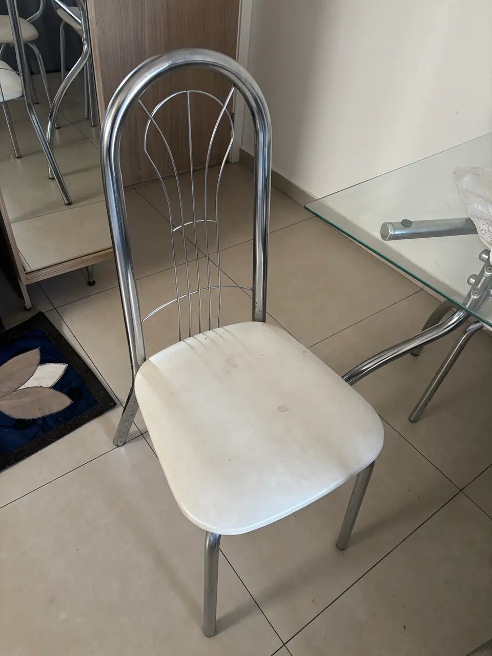 Mesa com 4 cadeiras - Foto 2