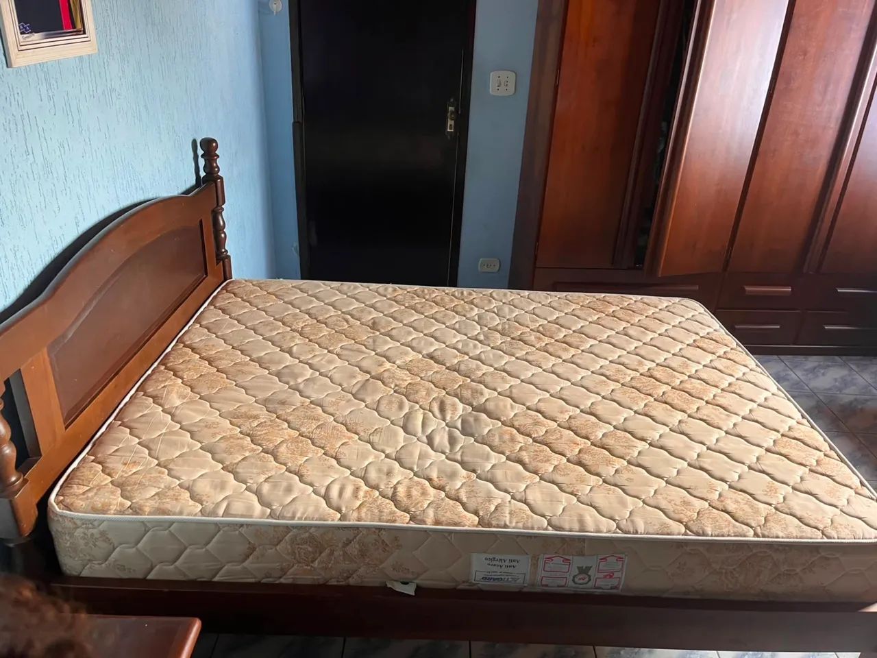 CAMA DE CASAL MADEIRA MACIÇA  - Foto 4