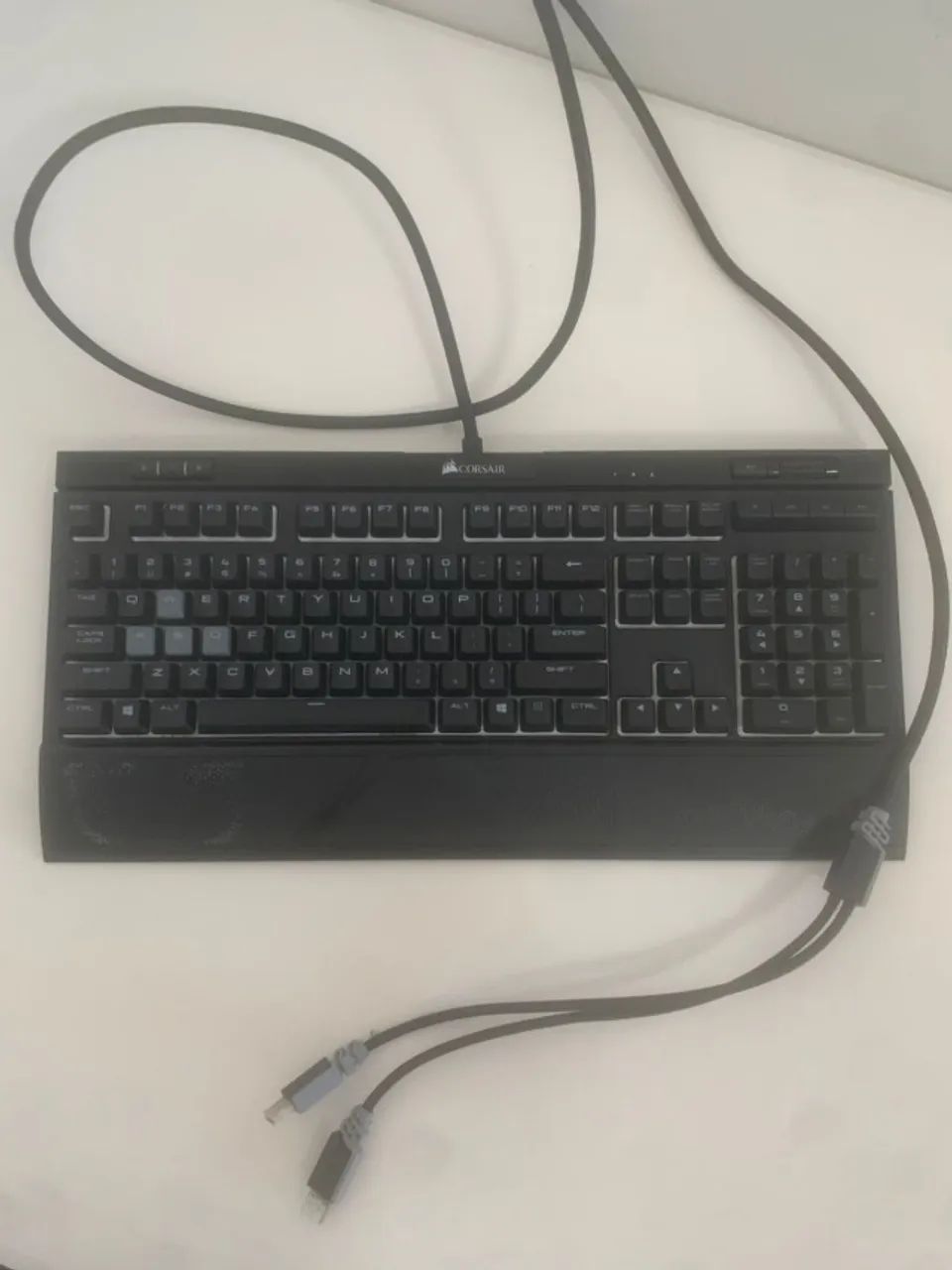 Teclado Corsair Strafe RBG MK.2 CHERRY RED MX SILENT RGP0035 - Foto 2