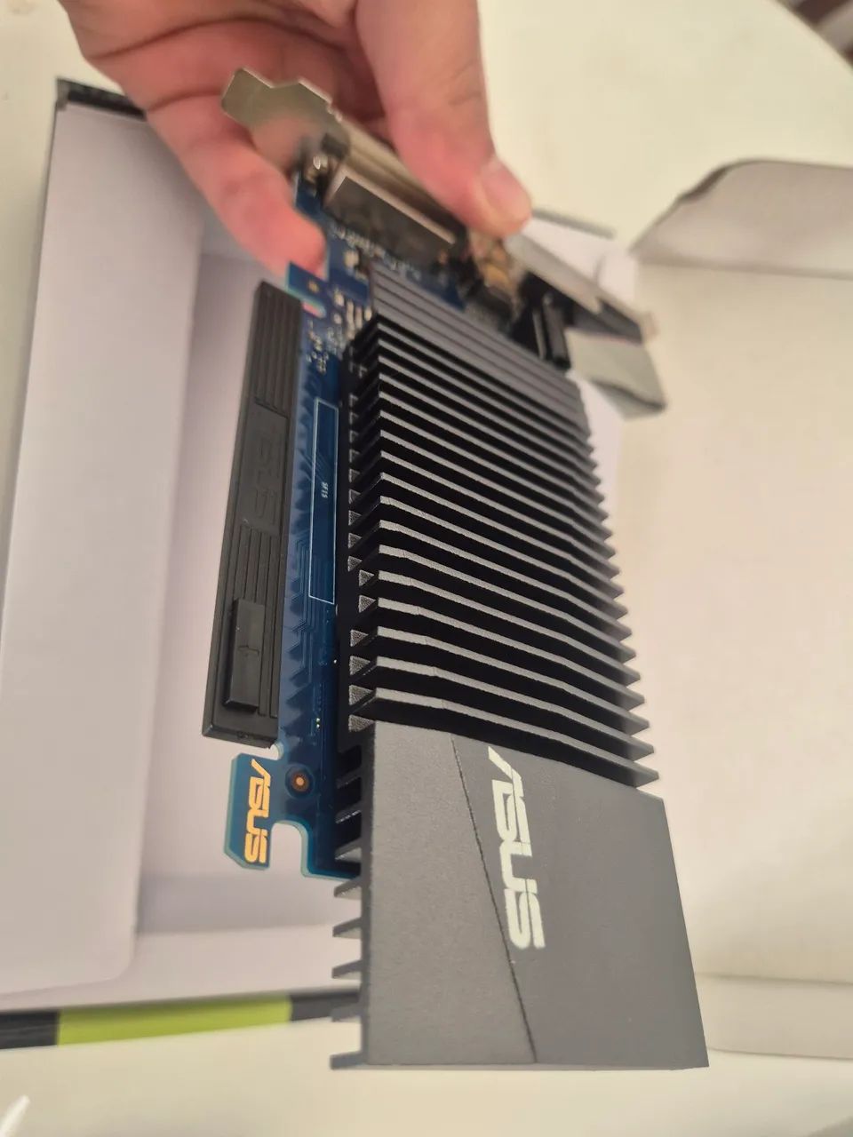 Nvidia GT 710 - Foto 3