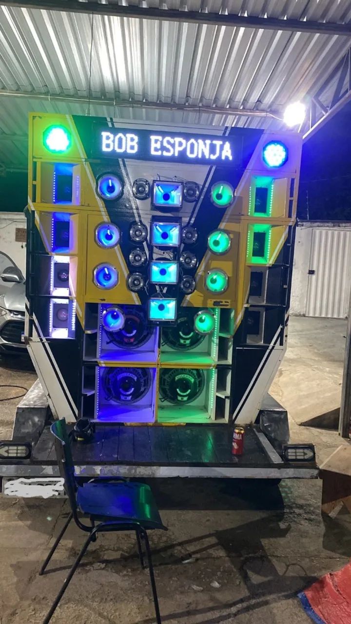 PAREDÃO DE SOM