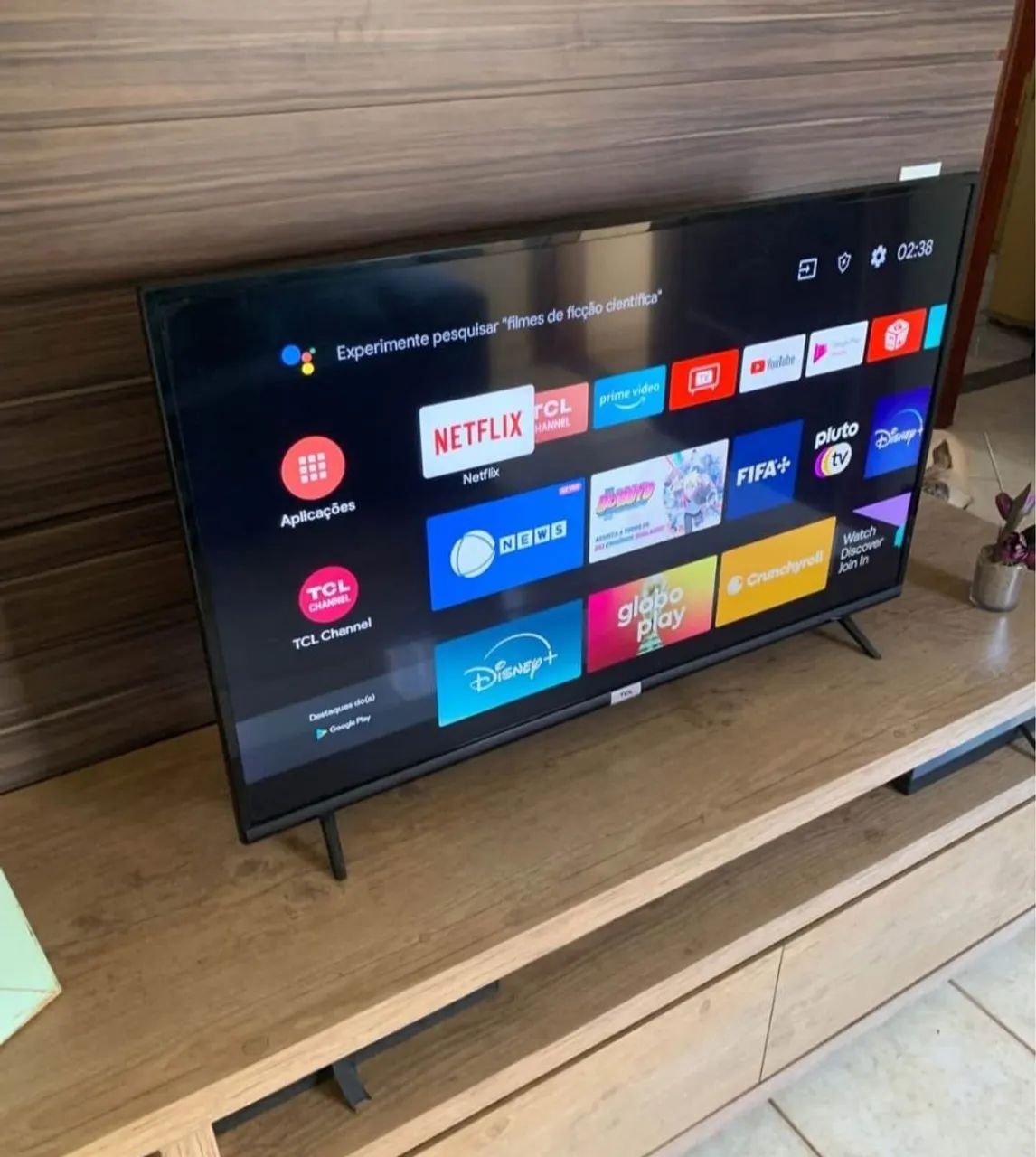 Smart Tv 43 Polegadas TCL Android Tv comando de voz - Foto 2