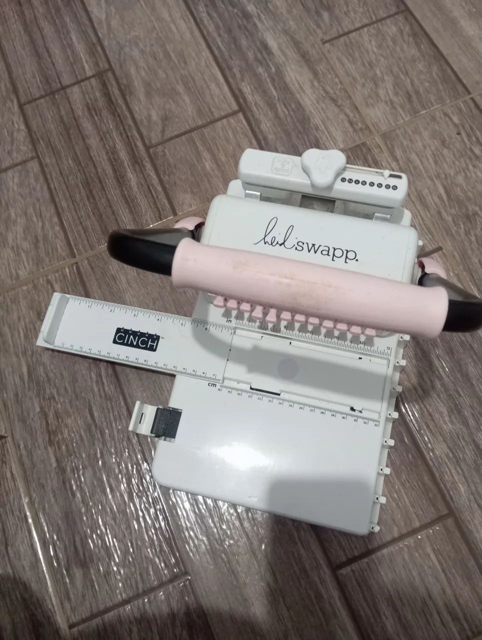 The Cinch Binding Machine432957799415818241