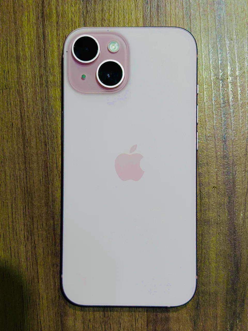 iPhone 15 novo