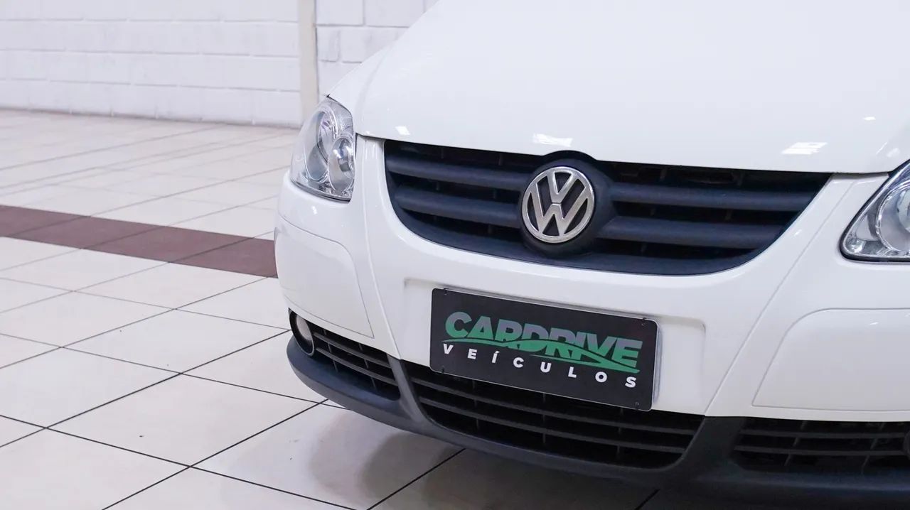 Volkswagen Fox 1.0 MI Total Flex 8V 5P 2010 - Foto 5