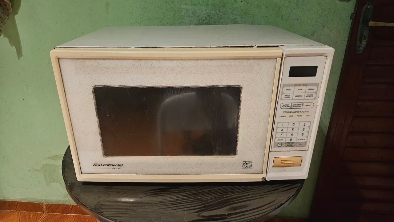 Micro-ondas Continental 42L