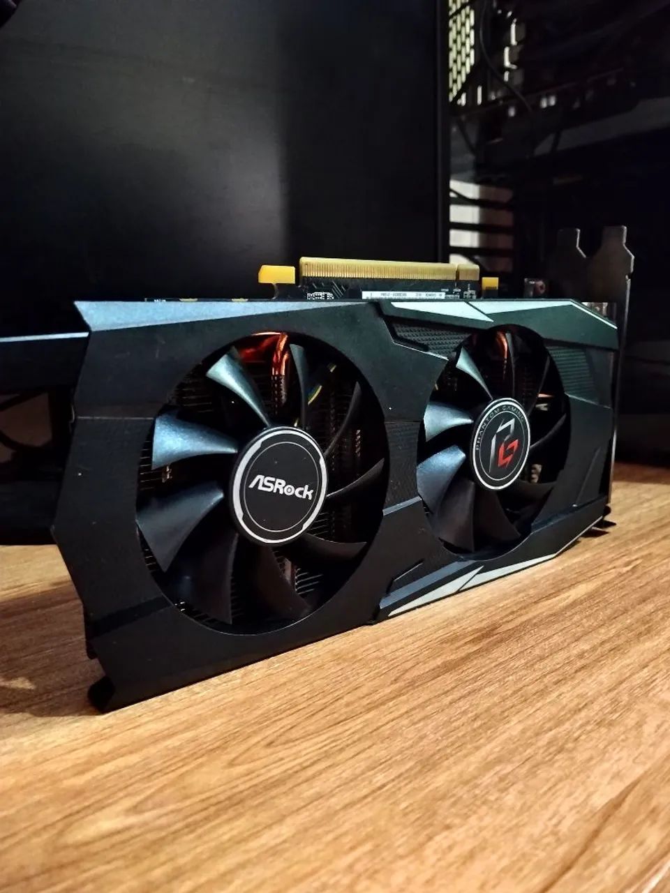 RX 580 8GB ASRock Phantom Gaming: Usada