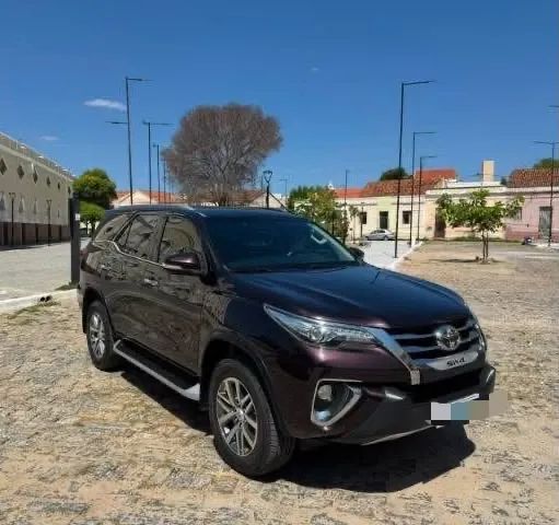 Toyota Hilux Hilux SW4 SRX 4x4 2.8 TDI 16V Dies. Aut. 2016