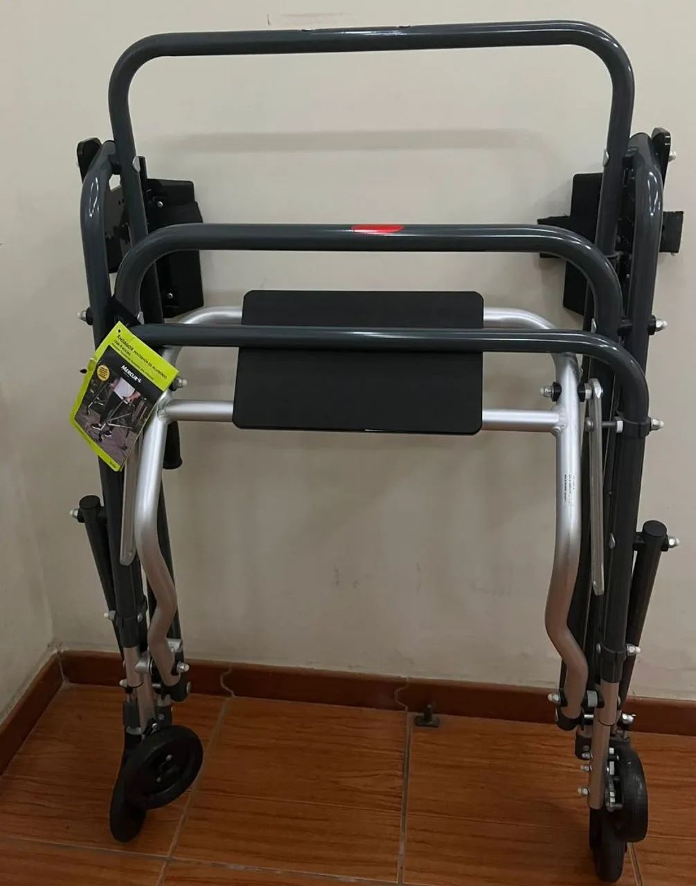 Andador Mercur Tamanho G - Resistência 110 kg - Foto 5