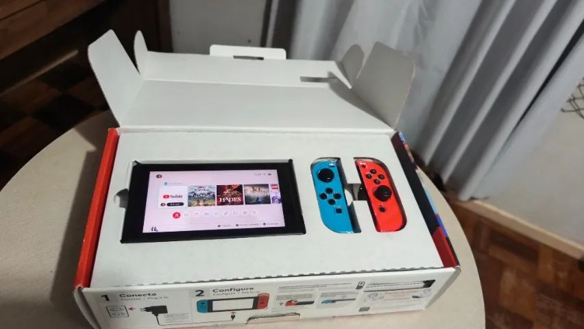 Vende-se Nintendo Switch V2 (Com 6 Acessórios* EXTRAS) - Foto 2