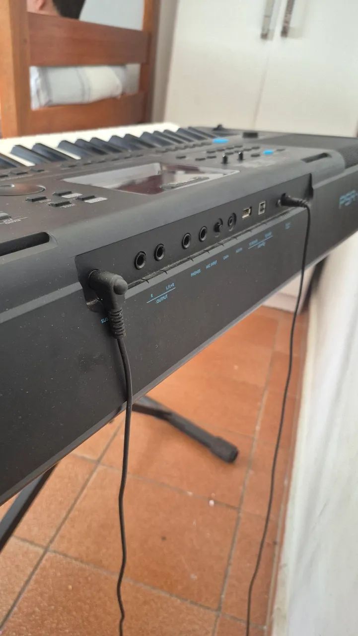 Teclado Yamaha PSR- E473 - Foto 4