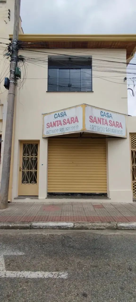 Alugo sobrado no centro de São Roque