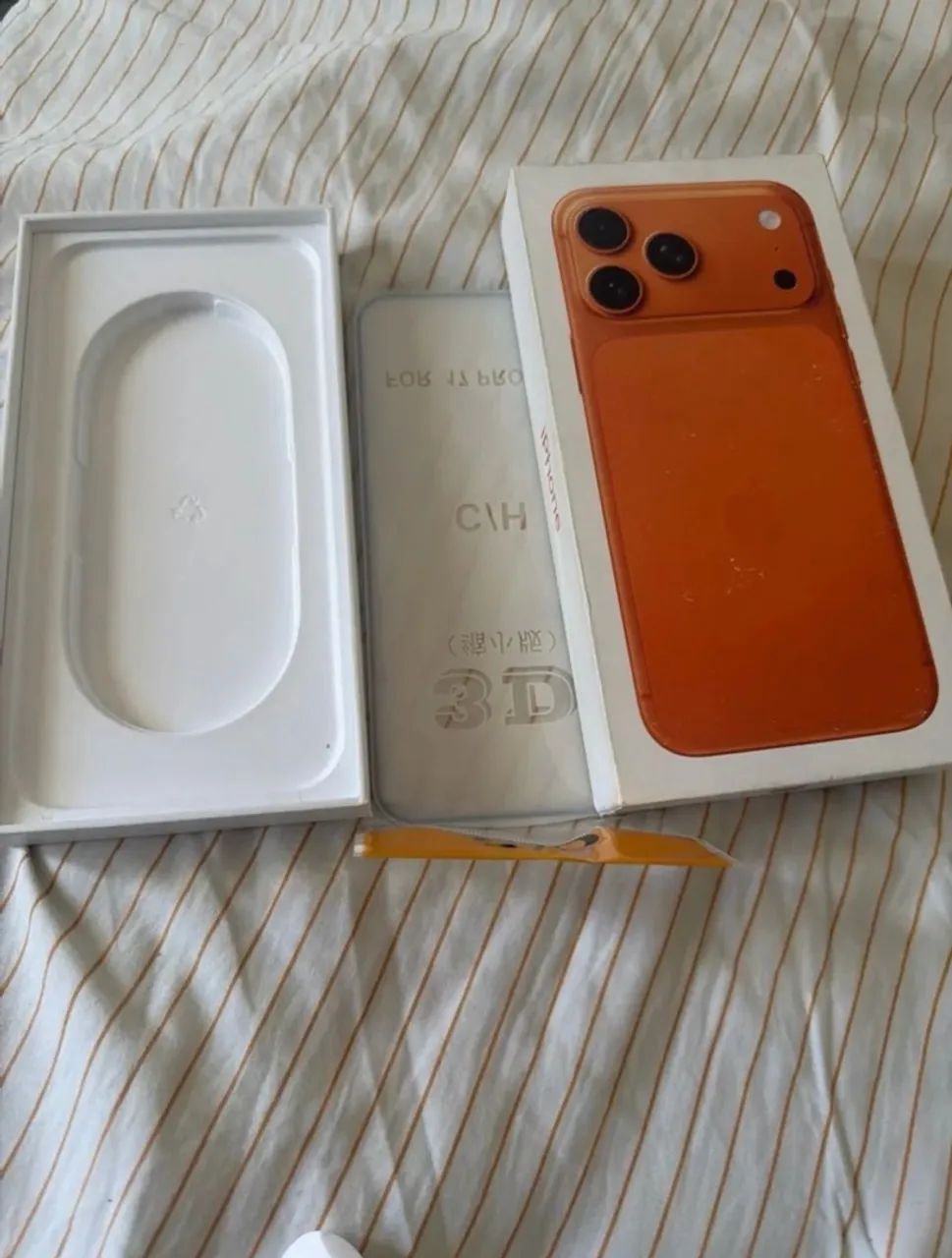 Troco IPhone 17 pro max Laranja no Silver - Foto 2