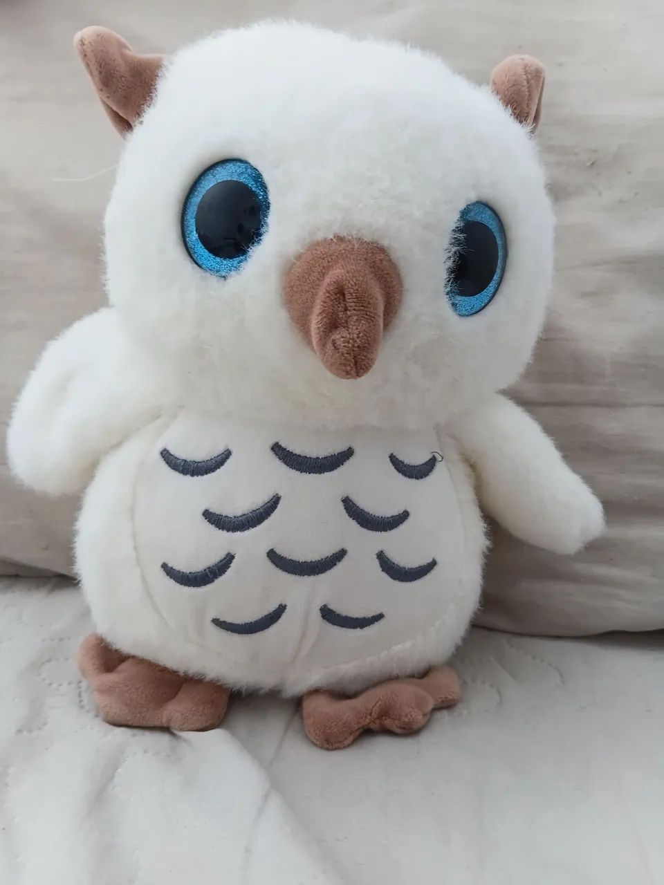 Pelúcia de Curuja de olhos azuis