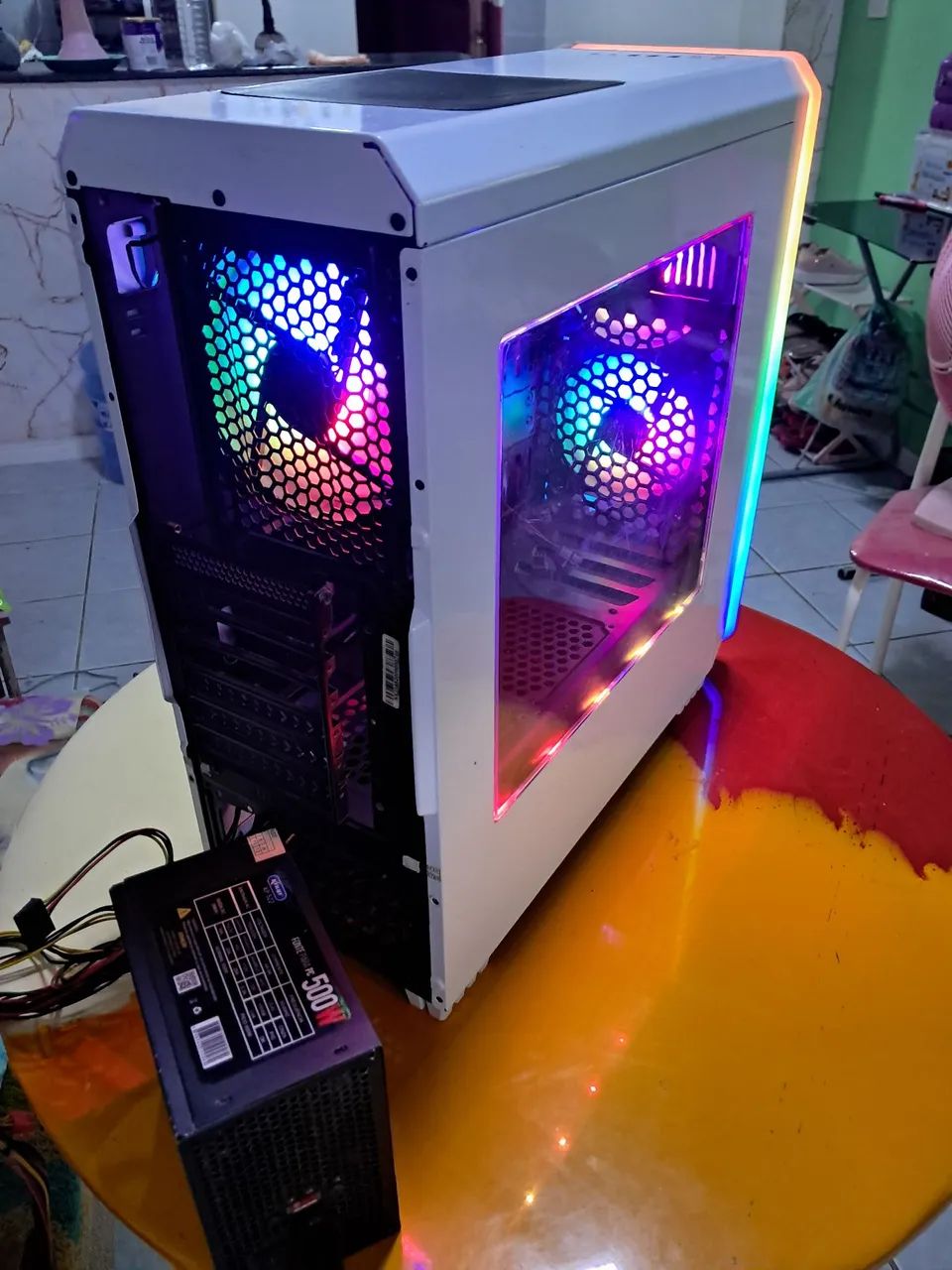 Um cabinete  - Foto 4