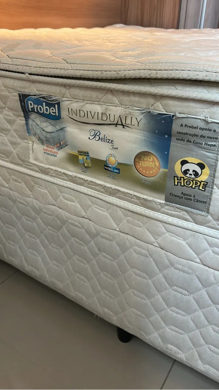 Vendo cama com baú. - Foto 3