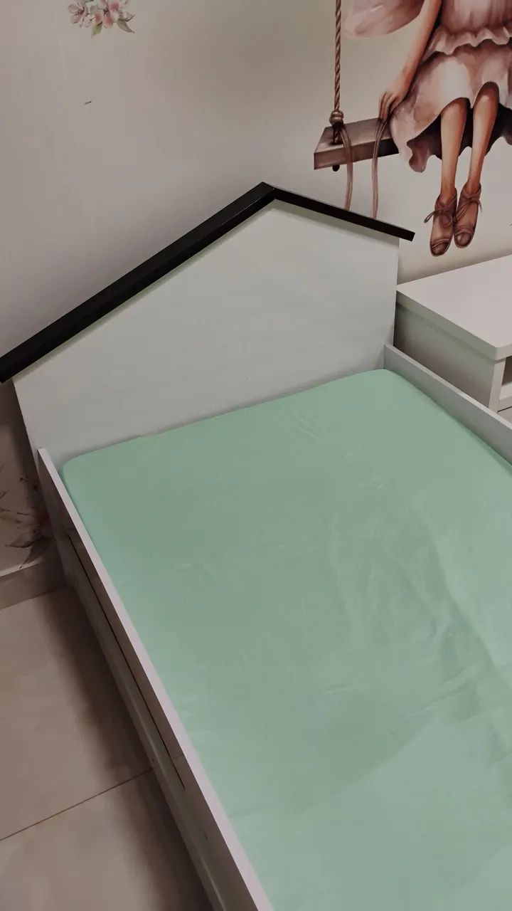 Semi Nova- Cama montessoriana solteiro casinha  - Foto 4