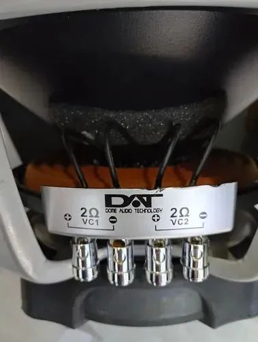 Par de subwoofer dat com caixa  - Foto 3