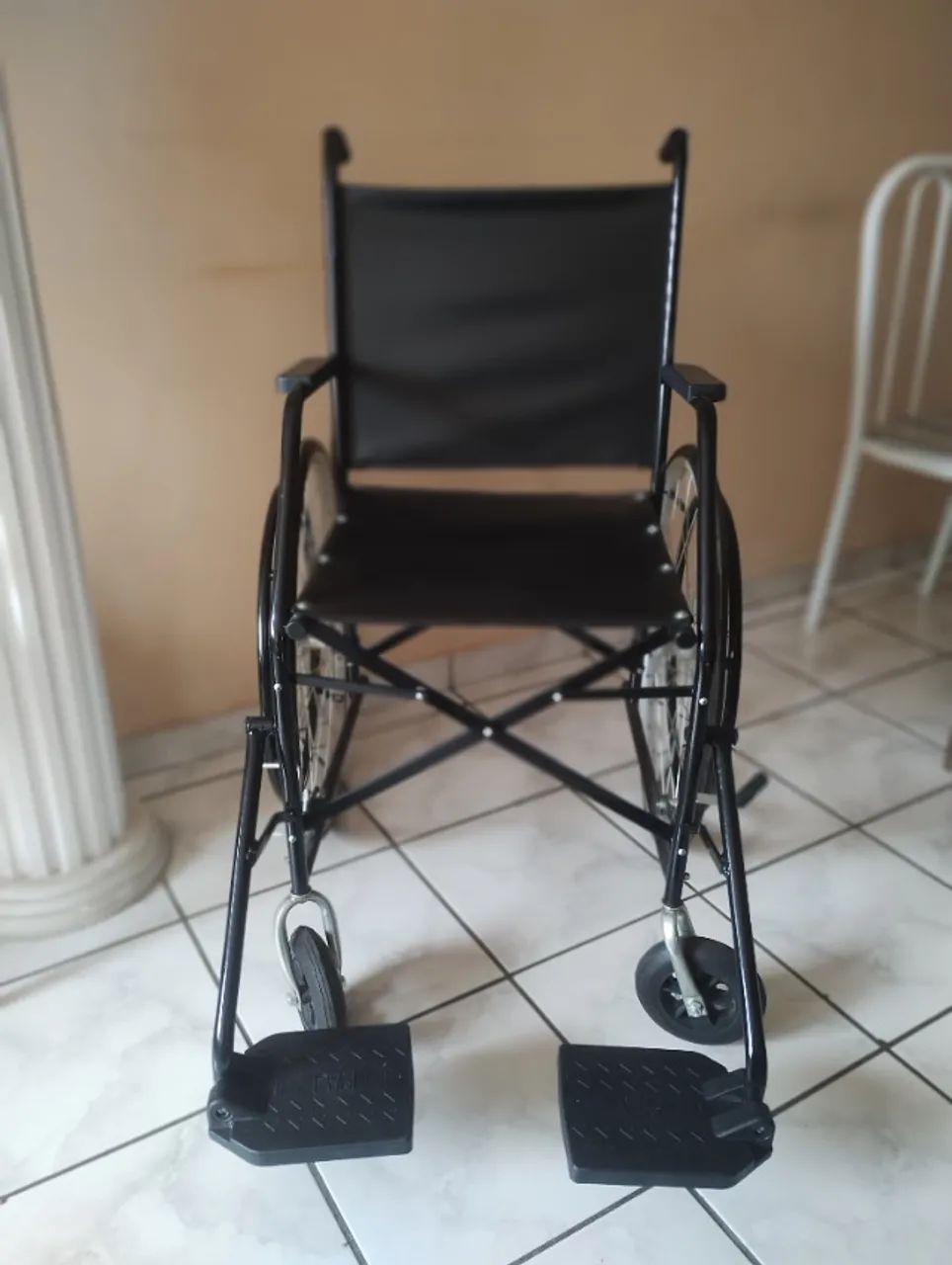 Cadeira de rodas (NOVA) - Foto 2
