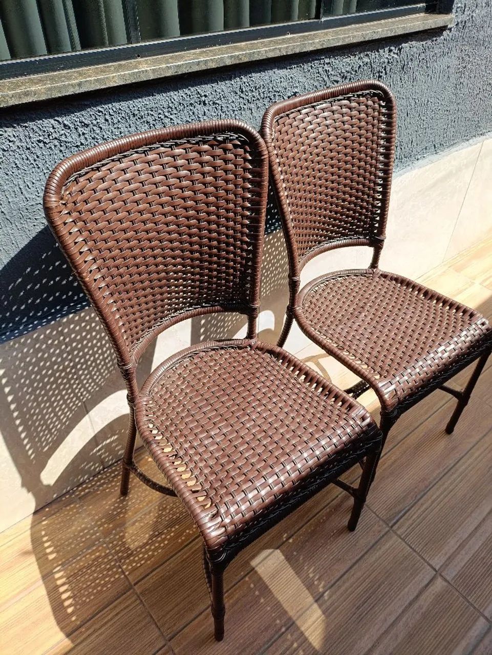 Vendo 6 cadeira de fibras super conservada 