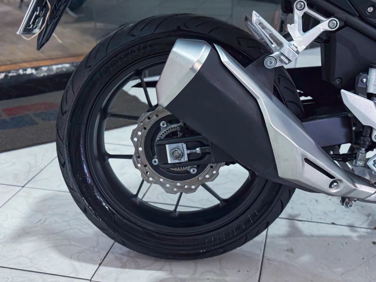 HONDA CB 500F ABS 2024 - COR EXCLUSIVA - Foto 10