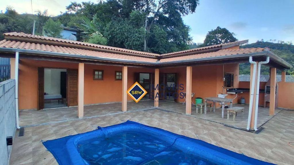 Casa com 2 dormitórios, sendo 1 suíte - Bairro dos Francos - Monte Alegre do Sul/SP