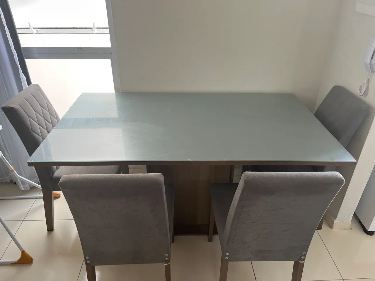 Mesa 4 cadeiras