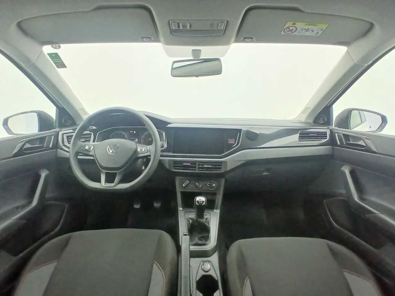 Volkswagen Polo Track 1.0 Flex 12V 5p, foto 15 de 18