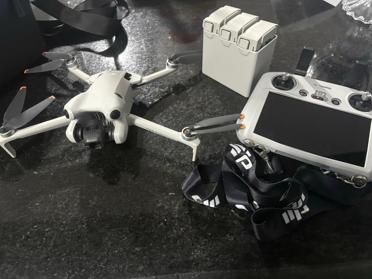 Dji drone mini 4 pro RC2 Fly more 