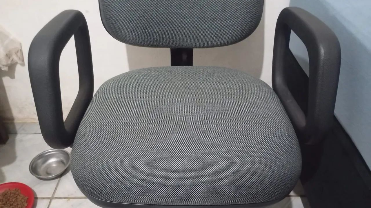 VENDO CADEIRA (NOVA, NUNCA USADA!) - Foto 4