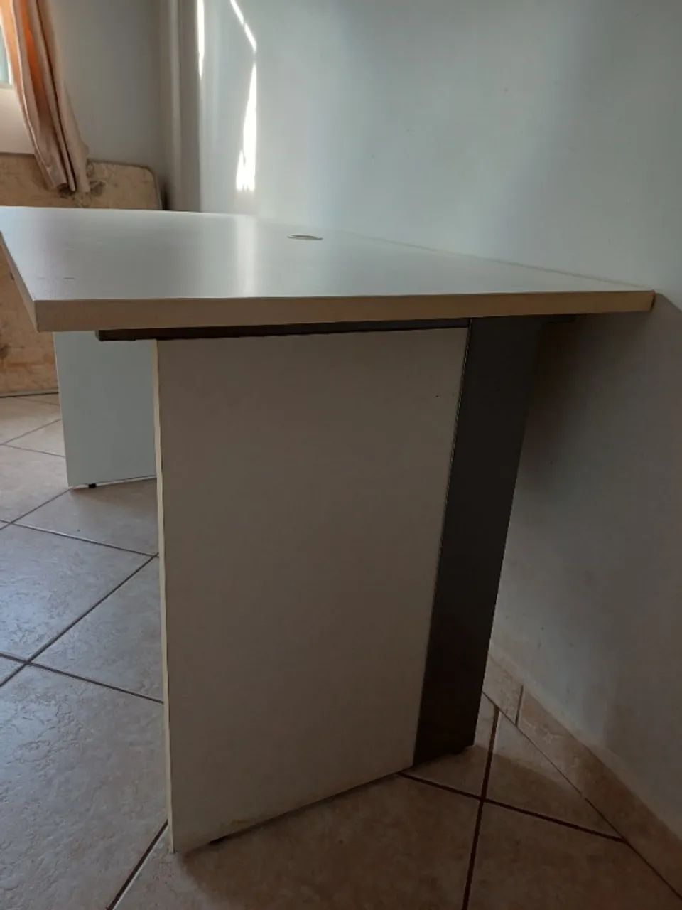 Mesa de escritório415075631524096003