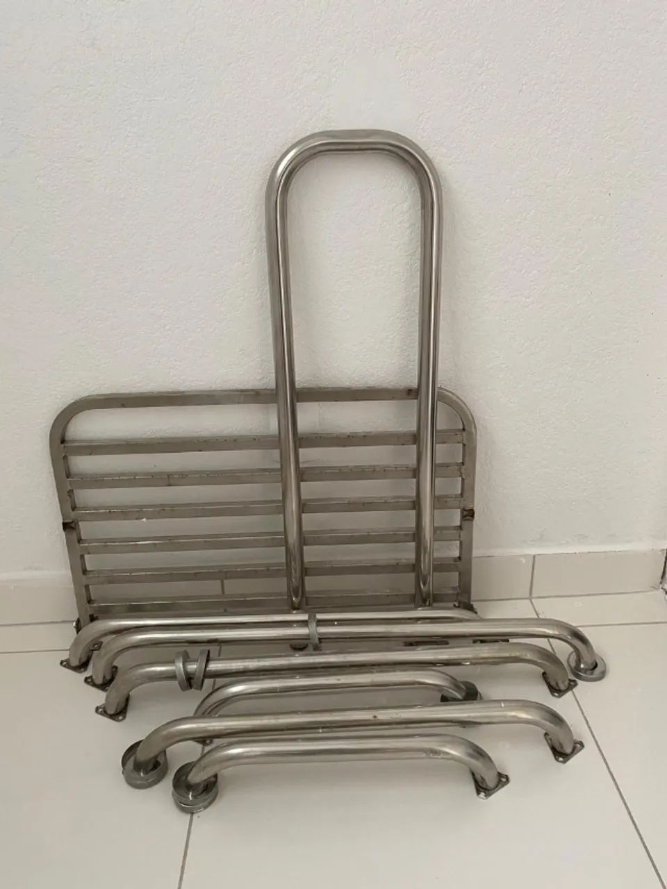 Kit barras de apoio para banheiro em inox - acessibilidade / idosos / PCD