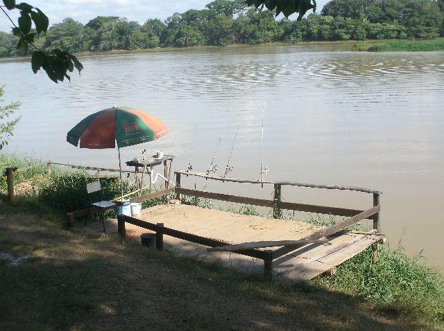 Rancho/pousada para lazer e pescaria, as margens do Rio São Francisco, 3 quartos, uma suit