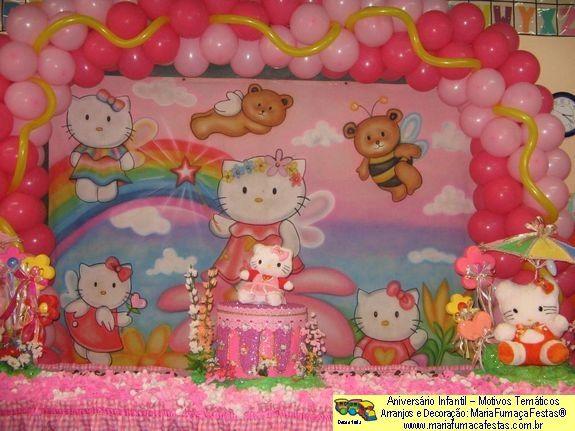 Festa de aniversário infantil com o tema da Hello Kitty - peças diferenciadas