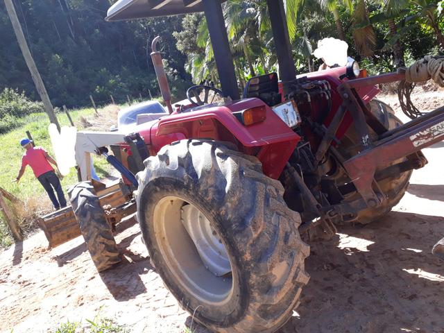 Trator 4x4 com lamina - Foto 20