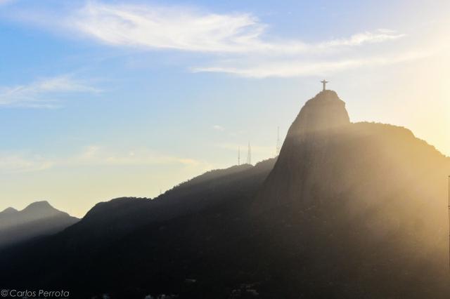 3 Quartos - Botafogo - Vista p/ Cristo e Pão de Açúcar - Andar alto