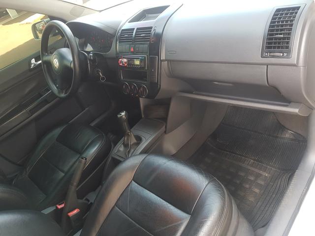 Vw Polo 1.6 2008 completo + couro top - Foto 5