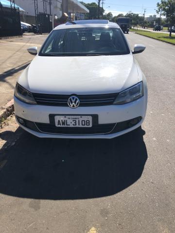 Jetta 2.0 confortiline Branco interior caramelo teto automático tiptronic - Foto 2