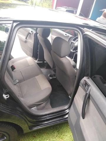 Vw Polo 1.6 vendo ou troco financio (banco) - Foto 2