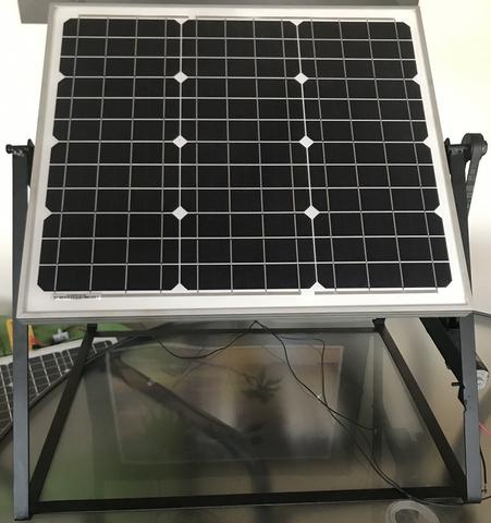 Tracker módulo solar mais estrutura com motor e movimentação unidirecional