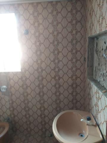 Alugo casa simples e antiga - Foto 7