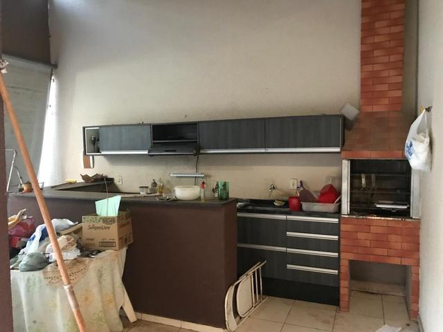 Casa com churrasqueira,cozinha planejada em terreno de 200m2 - Foto 9